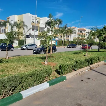 Agreable Appartement Dans Une Residence Calme Securisee Pour Les Familles Uniquement Harhoura Exterior photo